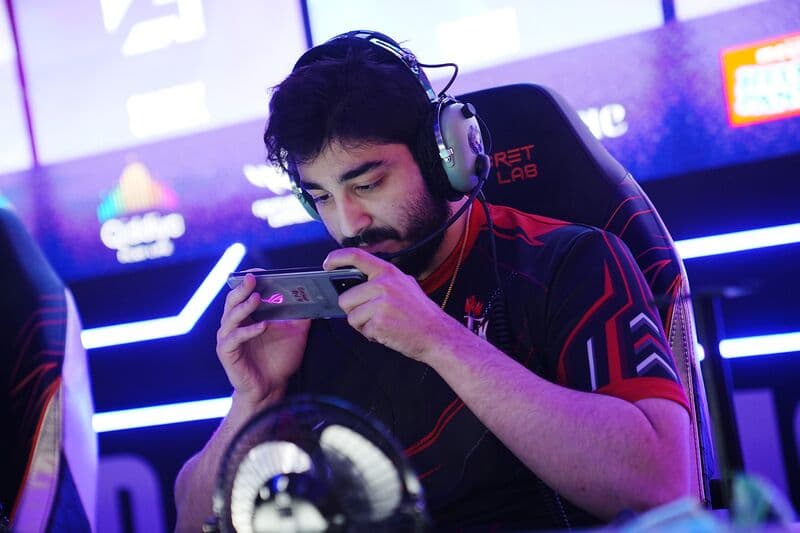 MobaZane during the M6 World Championship Swiss Stage. (Image via MOONTON Games)