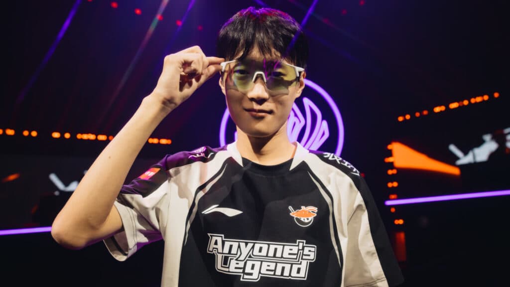 AL Shanks wore various cool sunglasses during the MSI 2025 (Photo by Colin Young-Wolff/Riot Games)