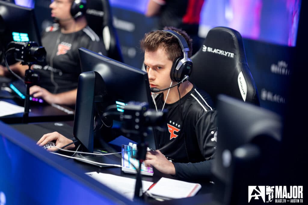 CS2 FaZe | frozen at Austin Major 2025 (Photo via BLAST | Michal Konkol)
